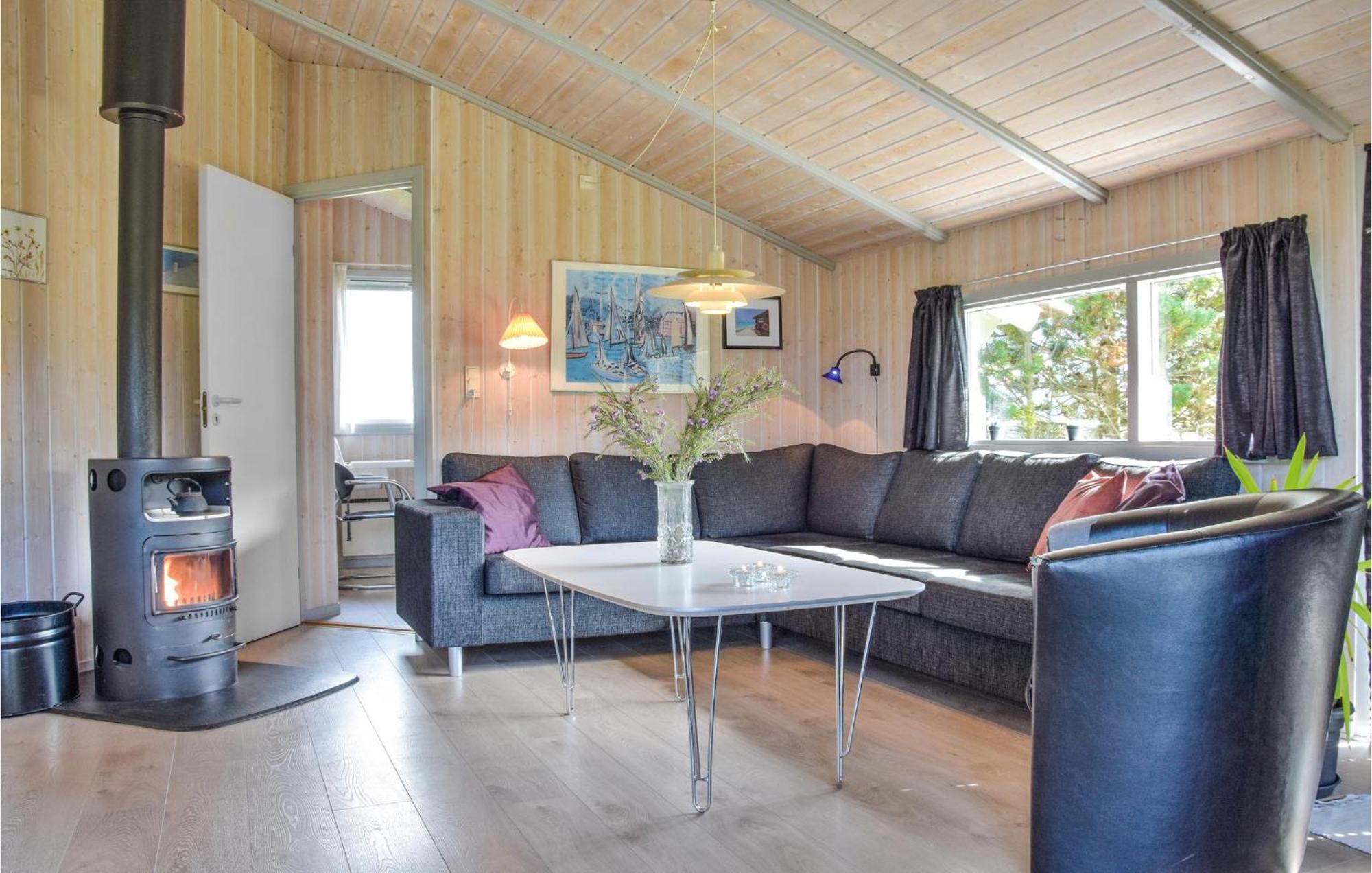 3 Bedroom Awesome Home In Hvide Sande Exterior photo