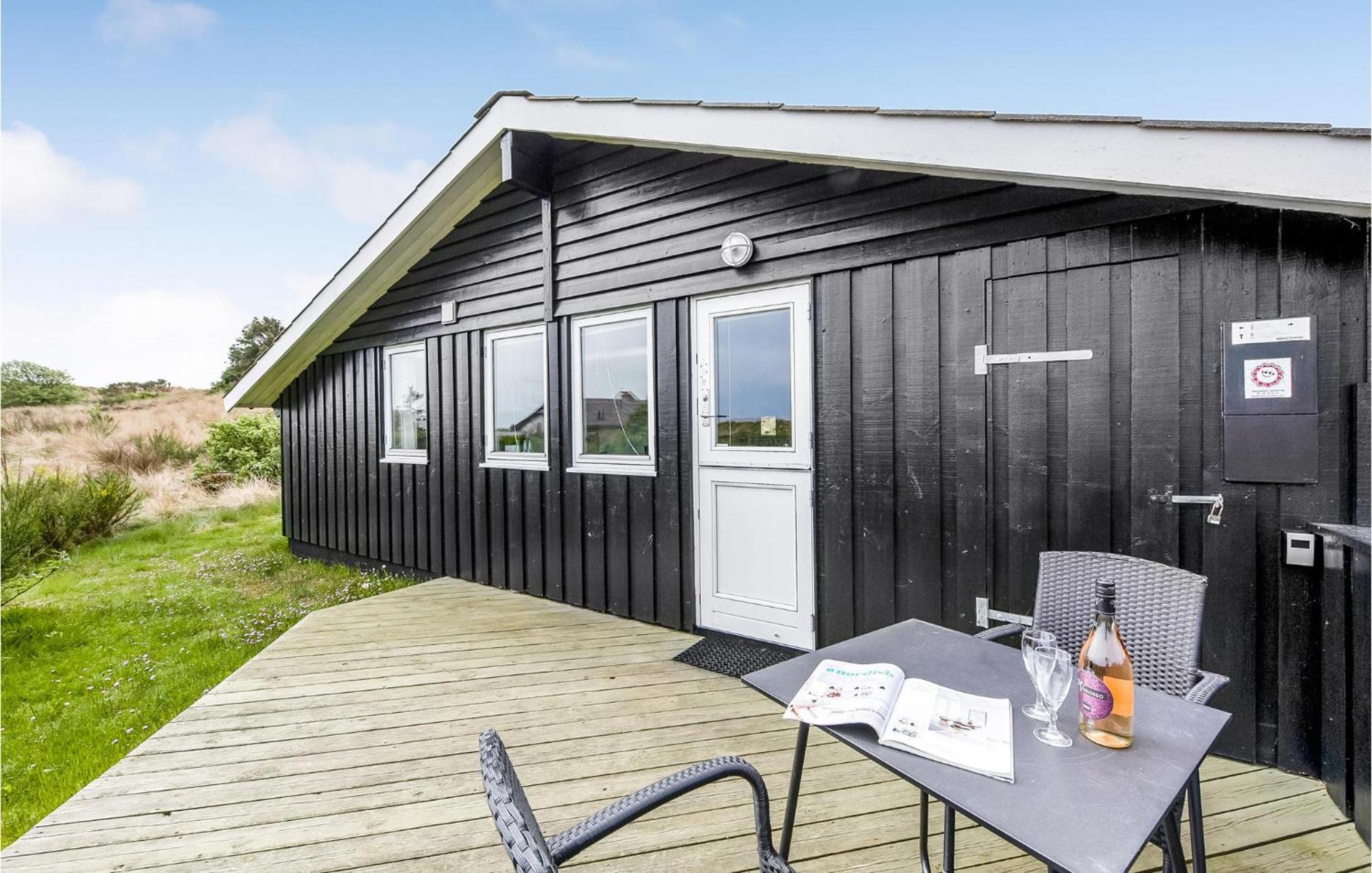 3 Bedroom Awesome Home In Hvide Sande Exterior photo