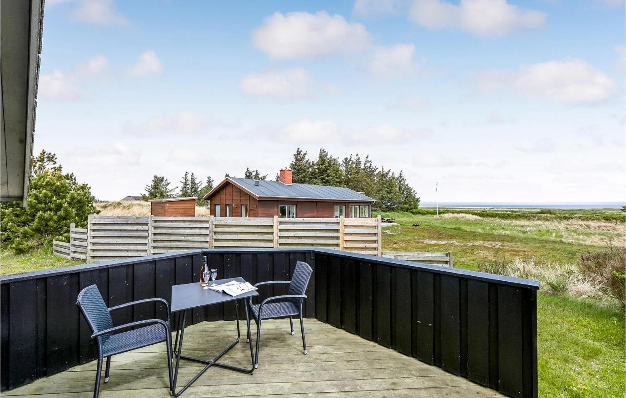 3 Bedroom Awesome Home In Hvide Sande Exterior photo