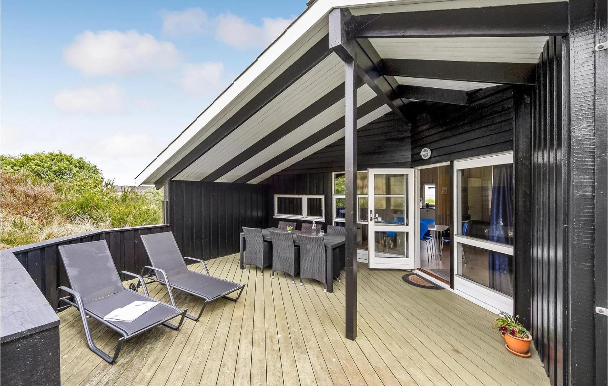 3 Bedroom Awesome Home In Hvide Sande Exterior photo