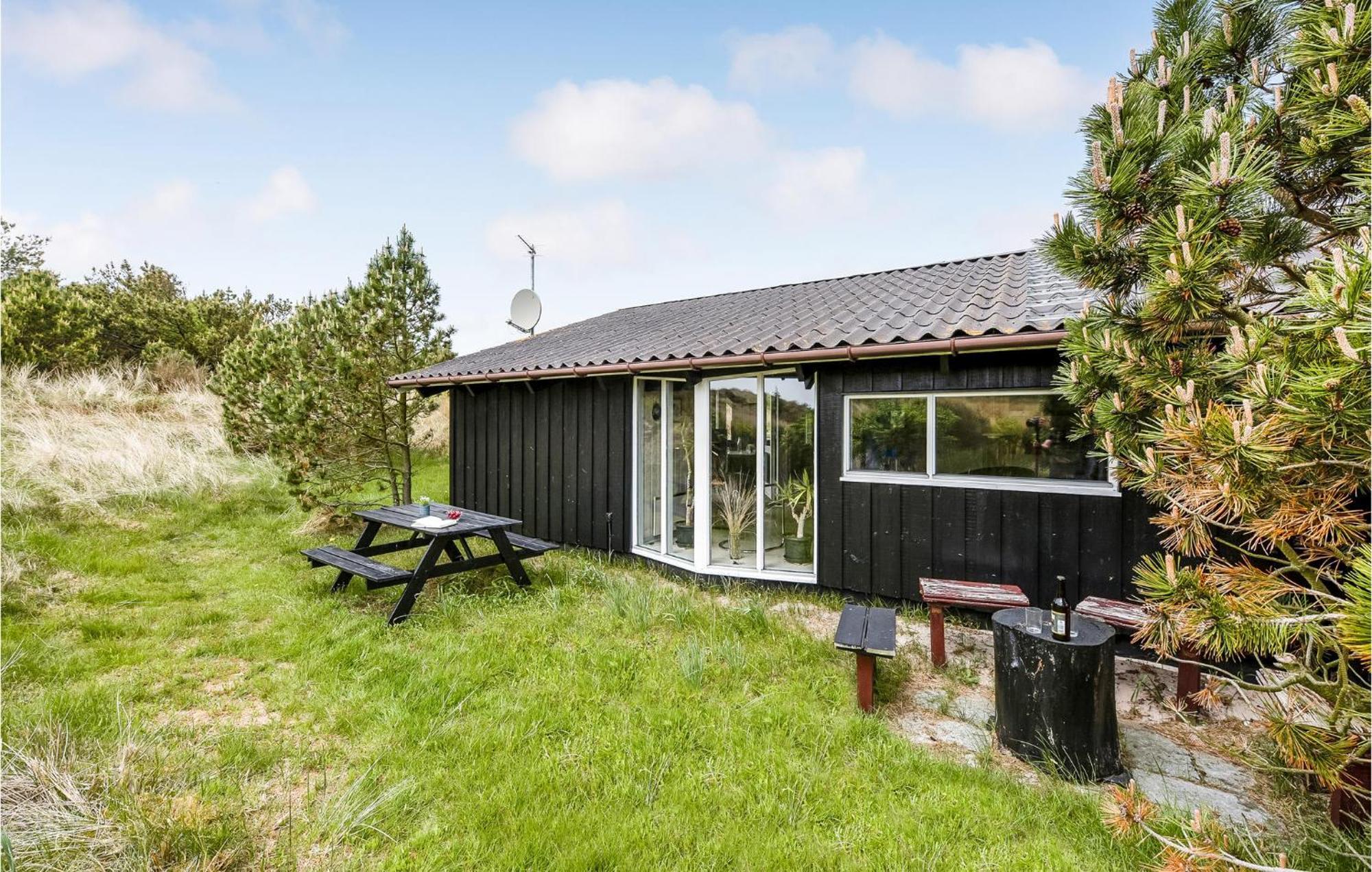 3 Bedroom Awesome Home In Hvide Sande Exterior photo